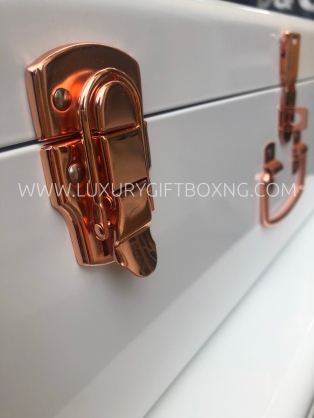 Metal White Trunk Box with Rose Gold Details2